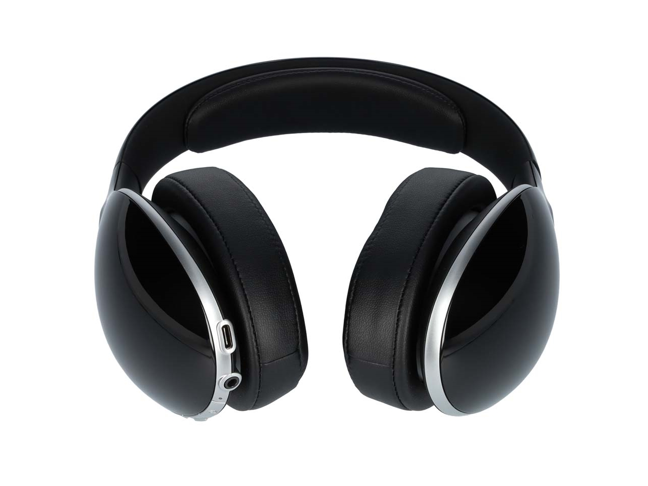 Over-Ear Headphones with Noise Cancelling