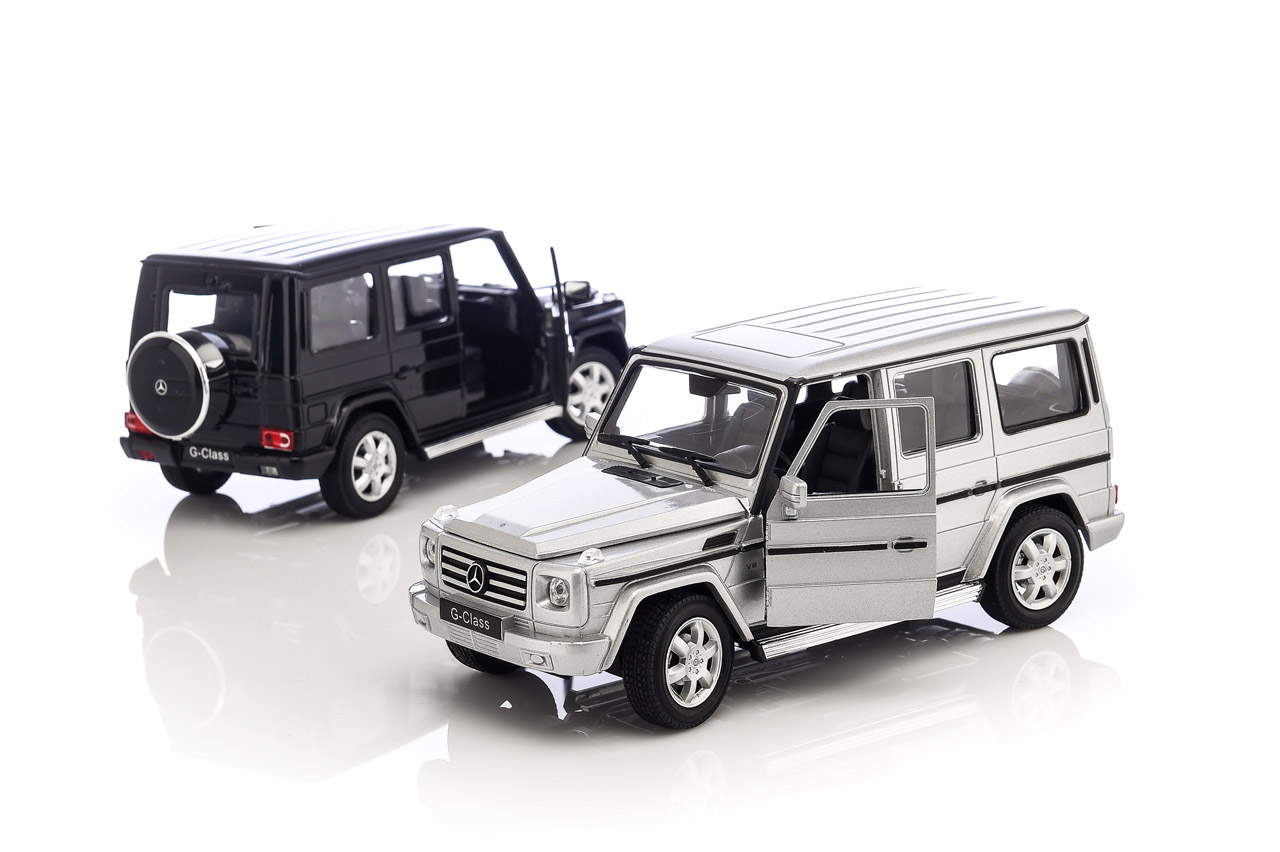 Licensed Class Model Car IN Silver Scale 1:3 4 Mercedes Benz G 
