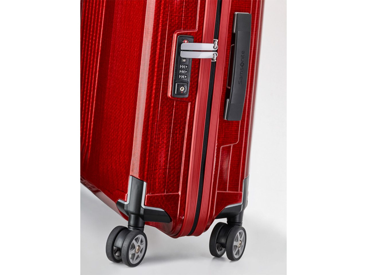 samsonite lite cube 75